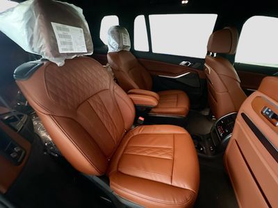 2026 BMW X7 - Photo 21