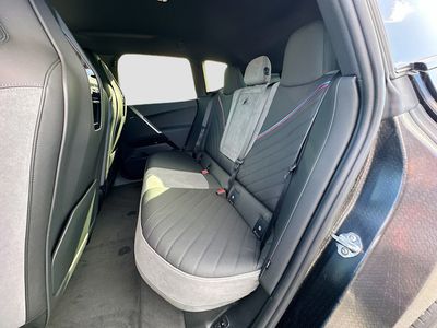 2026 BMW iX - Photo 18