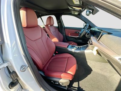2026 BMW 3 Series - Photo 23