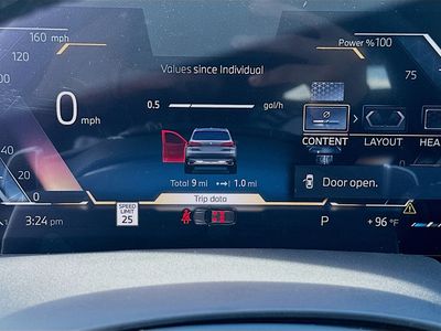 2026 BMW X5 — photo 9 view