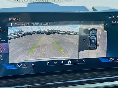 2026 BMW X5 — photo 12 view