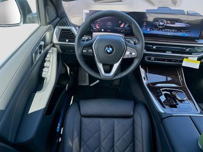 2026 BMW X5 — photo 17 view