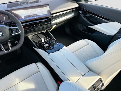 2026 BMW 5 Series - Photo 18