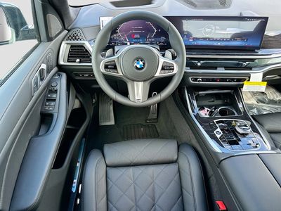 2026 BMW X7 - Photo 17