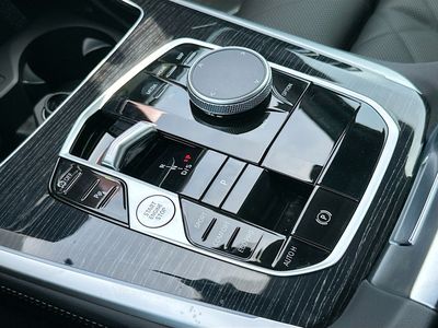 2026 BMW X5 - Photo 14