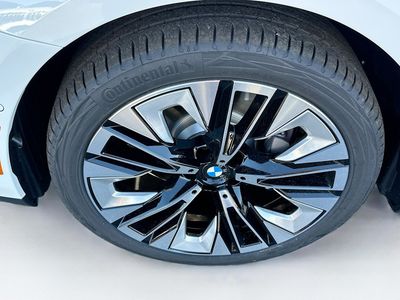 2026 BMW 5 Series - Photo 26
