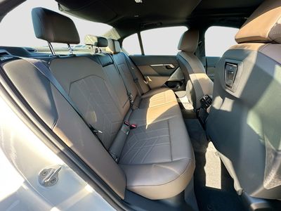 2026 BMW 5 Series - Photo 22