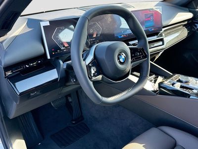 2026 BMW 5 Series - Photo 7