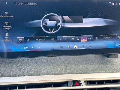 2026 BMW iX - Photo 13