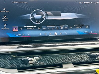 2026 BMW X5 - Photo 13