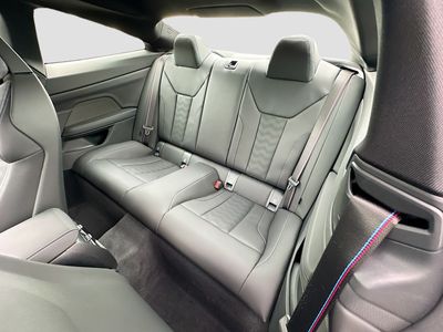 2026 BMW M4 - Photo 18