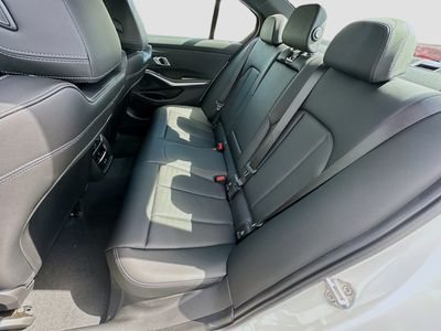 2026 BMW 3 Series - Photo 17