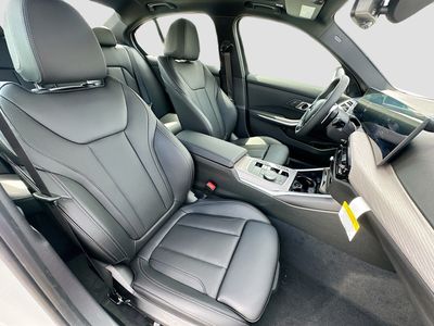 2026 BMW 3 Series - Photo 20