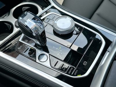 2026 BMW 8 Series - Photo 14