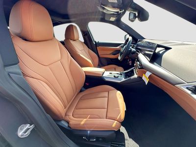 2026 BMW i4 - Photo 24