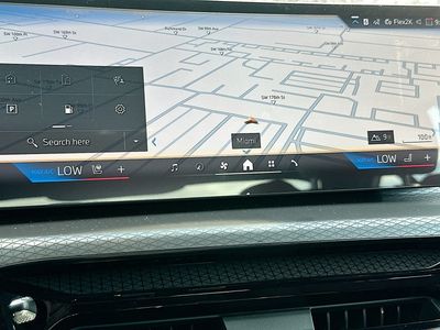 2026 BMW 3 Series — photo 10 view