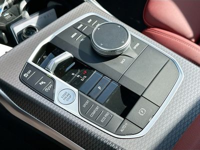 2026 BMW 3 Series — photo 14 view