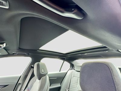 2026 BMW i5 - Photo 16