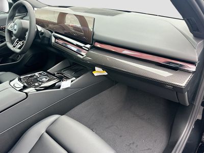 2026 BMW i5 - Photo 24