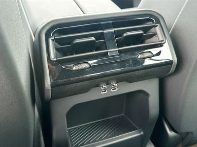 2026 BMW i5 - Photo 20