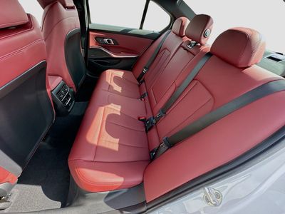 2026 BMW 3 Series — photo 17 view