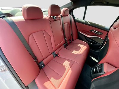 2026 BMW 3 Series — photo 19 view