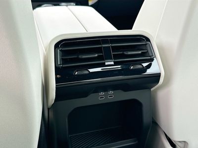 2026 BMW 5 Series - Photo 20