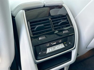 2026 BMW XM - Photo 19
