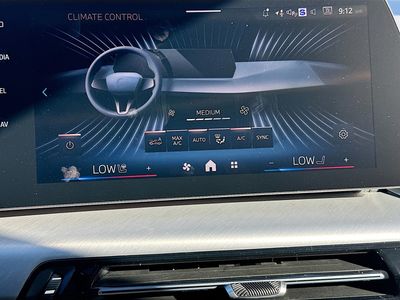 2026 BMW X1 — photo 13 view