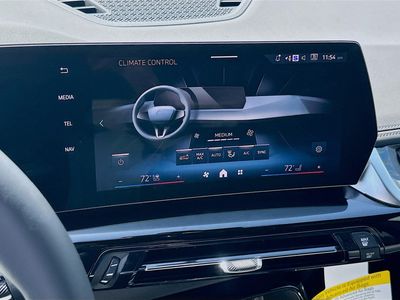 2026 BMW X1 — photo 13 view