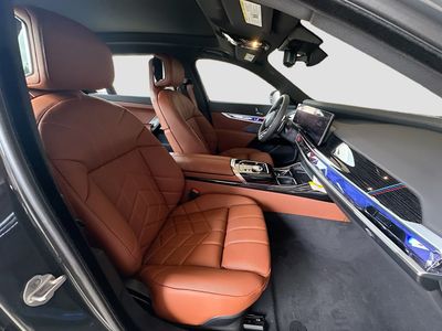 2026 BMW 7 Series - Photo 24