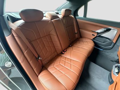 2026 BMW 7 Series - Photo 23