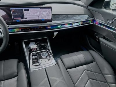 2026 BMW 7 Series - Photo 18