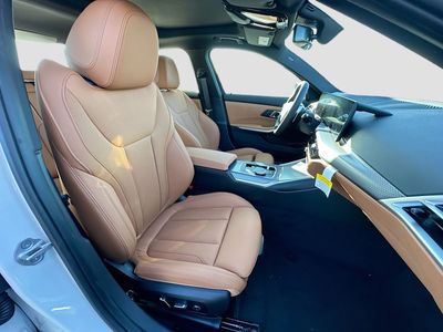 2026 BMW 3 Series - Photo 23