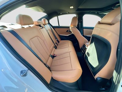 2026 BMW 3 Series - Photo 22