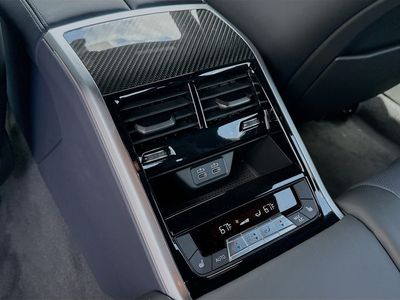 2026 BMW 8 Series - Photo 19