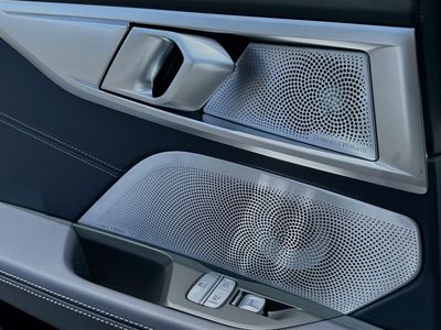 2026 BMW 8 Series - Photo 18