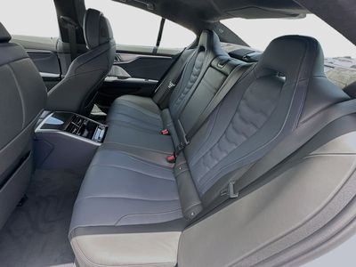 2026 BMW 8 Series - Photo 20
