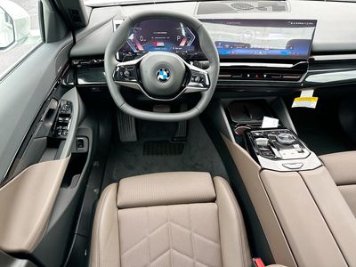 2026 BMW 5 Series - Photo 17