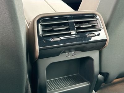 2026 BMW 5 Series - Photo 20