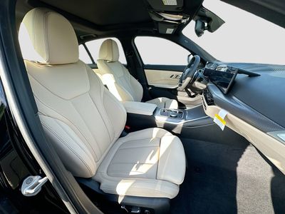 2026 BMW 3 Series - Photo 23