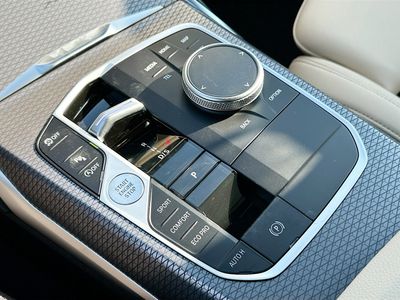 2026 BMW 3 Series - Photo 14
