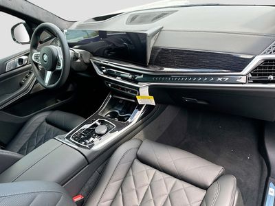 2026 BMW X7 - Photo 23