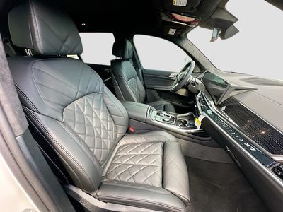 2026 BMW X7 - Photo 22
