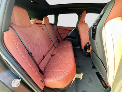 2026 BMW iX - Photo 22