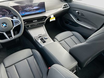 2026 BMW 3 Series - Photo 18