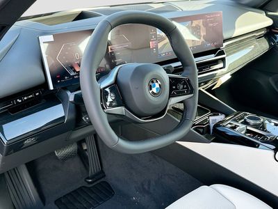 2026 BMW 5 Series - Photo 7