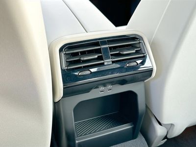 2026 BMW 5 Series - Photo 20