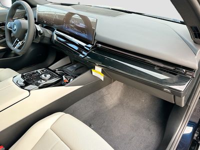 2026 BMW 5 Series - Photo 24