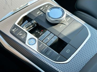 2026 BMW 3 Series - Photo 14